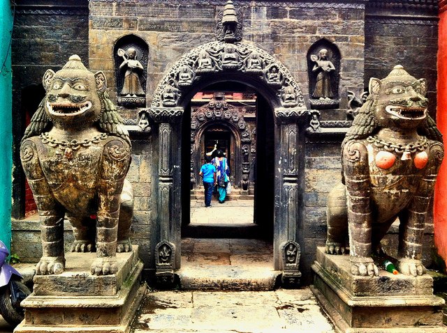 13485157483_51b1113745_z